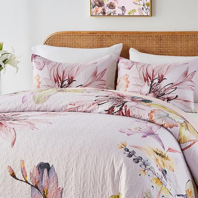Yogeneg Full Queen Size Quilt Set,Elegant Floral Botanical Pattern Pink Bedding Set,3 Piece Lightweight Soft Summer Bedspread Coverlet with 2 PIillow Sham for All Season(Blush Floral,90"x96")