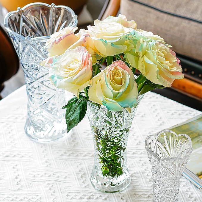 kanpura 11.2'' Tall Glass Flower Vase Sunflower Shape Design,Thickened Clear Crystal Glass Vase for Flower Lovers(1 Piece)