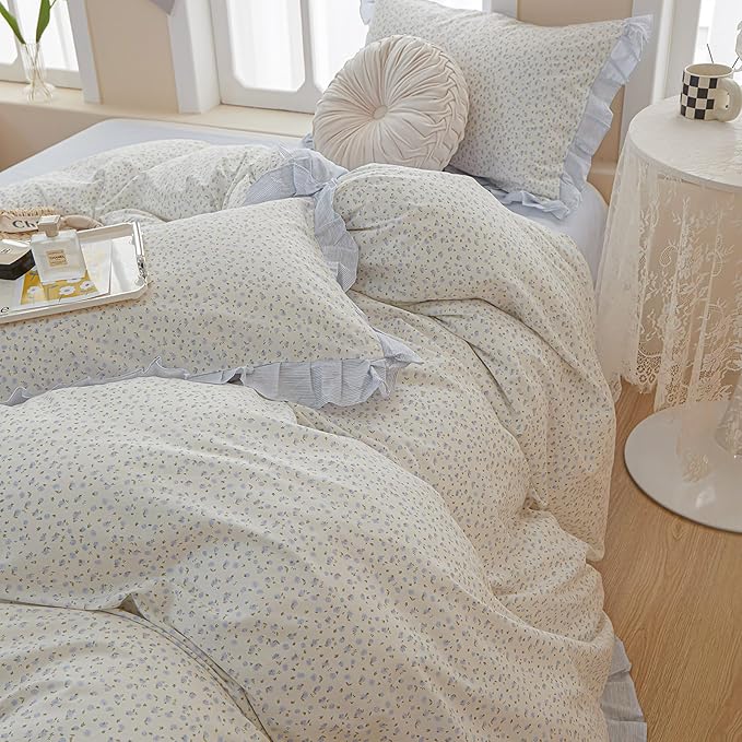 King Comforter Set Blue Floral Comforter King Vintage Floral Bedding Comforter Boho Ruffle Comforter Set Cottagecore Flower Botanical Comforter with 2 Pillowcases Fluffy Soft Comfy Comforter Set