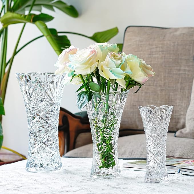 kanpura 11.2'' Tall Glass Flower Vase Sunflower Shape Design,Thickened Clear Crystal Glass Vase for Flower Lovers(1 Piece)