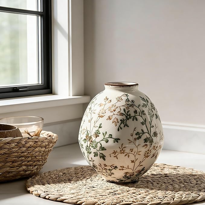 Green and Beige Antique Vase, 5.83 Inch Vintage Chinoiserie Floral Vase, Rustic Ceramic Vase for Home Decor, Living Room, Bookshelf, Office, Entryway, Garden, Chinoiserie Decor, Tuscan Decor