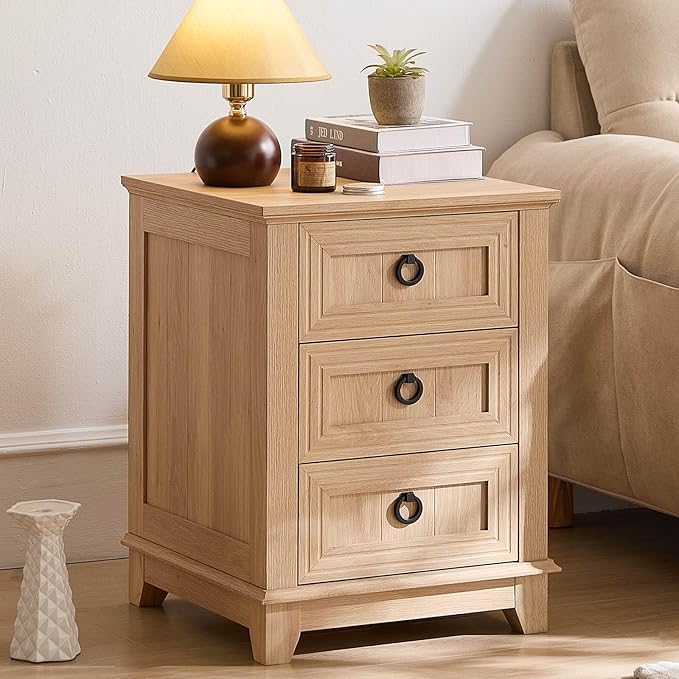 18" Farmhouse Night Stand with 3 Drawers, Wood End Table for Bedroom, Natural Wood Nightstand, Bed Side Table with Metal Handle, Bedside Cabinet for Bedroom Living Room