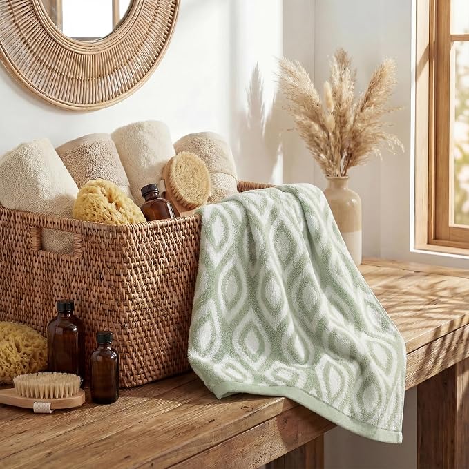 Artoid Mode 1 Pc Beige Green Diamond Grid Jacquard Hand Towels for Bathroom, 100% Cotton Soft Absorbent Bathroom Decor Towels, 13.7 x 29.5 Inch
