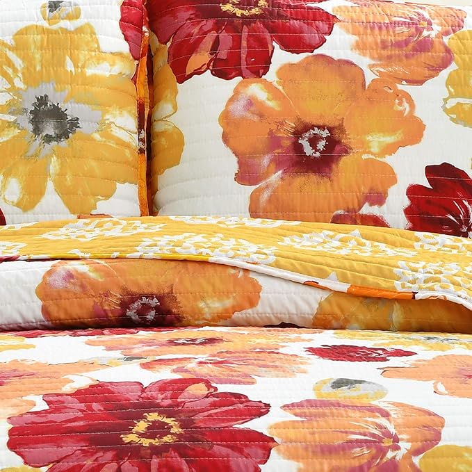 Lush Decor Leah Reversible Floral Quilt Set, 3 Piece Set, Full/ Queen, Red & Orange - Watercolor Botanical - Cottage Core - French Country Decor- Bedding Queen Size