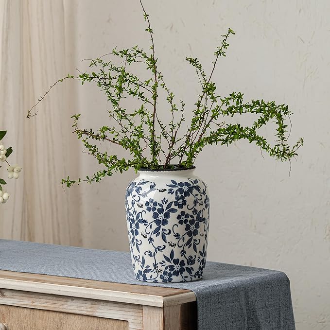 Blue and White Vintage Vase, Ceramic Chinoiserie Floral Vases, Retro Ice Cracked Round Farmhouse Rustic Large Flower Vases for Home Decor Centerpieces, Living Room, Bookshelf, Office 7.8 Inch