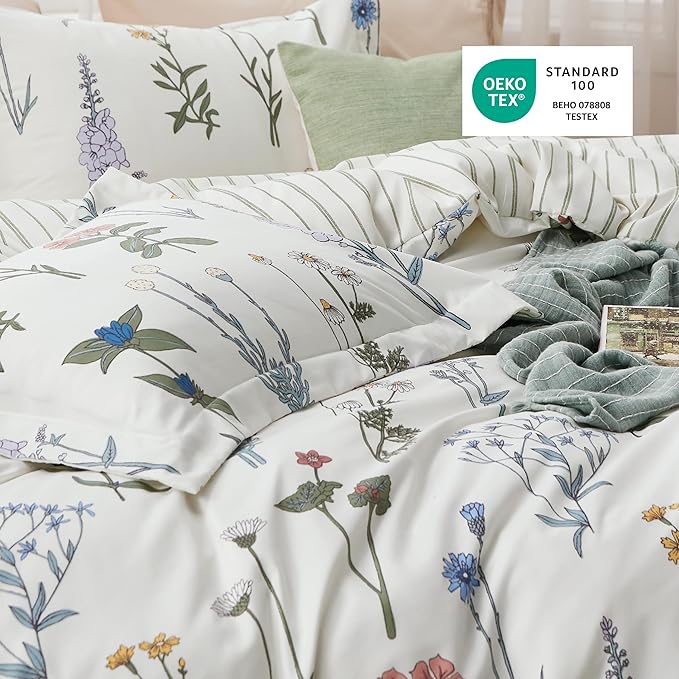 Bedsure Duvet Cover King Size - Reversible Cute Floral Duvet Cover Set with Zipper Closure, 3 Pieces White Bedding Set with 8 Corner Ties and 2 Pillow Shams 20"x36"