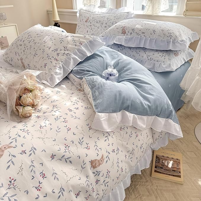 VM VOUGEMARKET Queen Comforter Set White Blue Girls Romantic Ruffle Comforter with 2 Pillow Shams Vintage Cozy Bed Comforter Set for All Seasons(Queen,Rabbit)