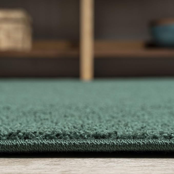 JONATHAN Y Haze Solid Low-Pile Emerald Indoor Area Rug 10x14, Coastal,Bohemian,Minimalist,Classic, Easy-Cleaning for Living Room,Bedroom,Kitchen,Pet Friendly,Non-Shedding (SEU100L-14)