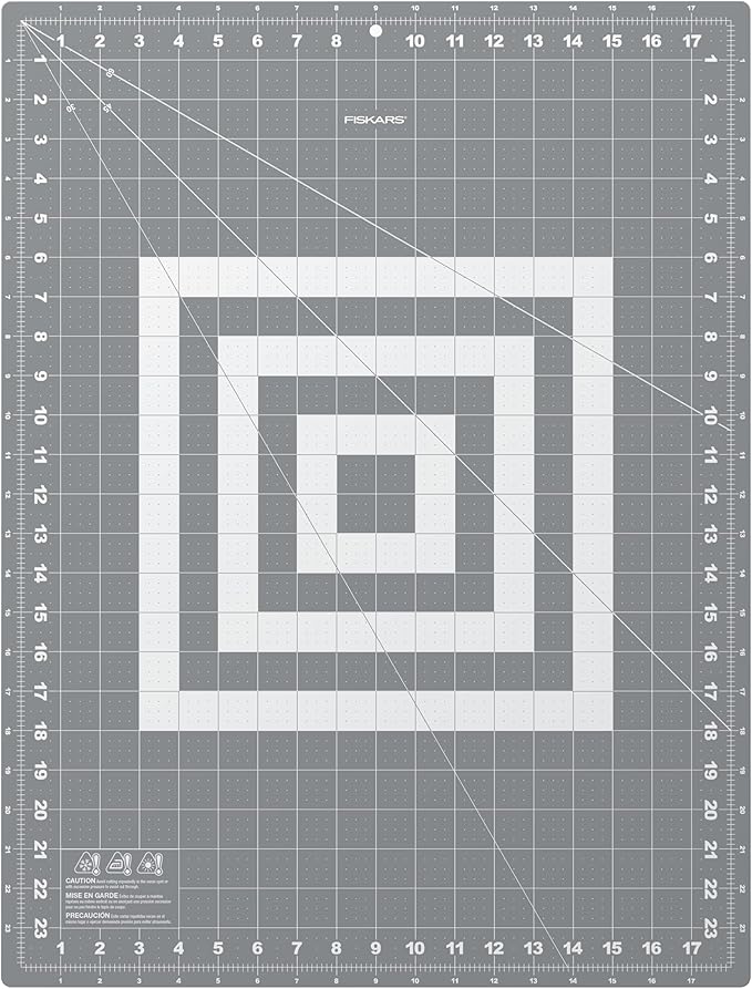 Fiskars Cutting Mat, Self-Healing Fabric Cutting Surface, Double-Sided Grid with Bias Lines, 18"x24"