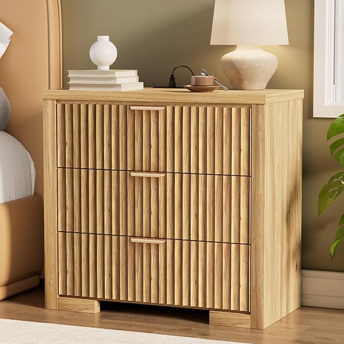 Fluted Dresser for Bedroom, 32 Inch Wide 3 Drawer Dresser with Charger Station for Bedroom Living Rooms Offices, Natural Oak