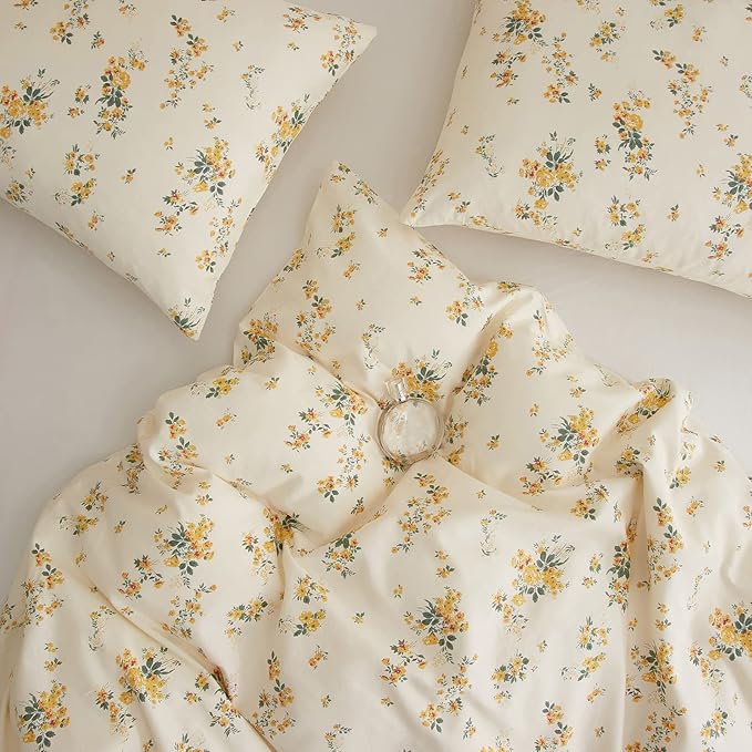 VM VOUGEMARKET Queen Comforter Set Yellow Floral Comforter with 2 Pillowcases Cottagecore Aesthetic Comforter Set for Girls Women 90"x90"