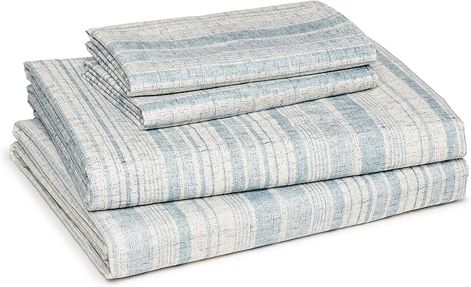 Amazon Basics Lightweight Microfiber Comforter Sets, 7 Pieces, Navy, Geometrics, King