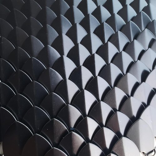 Skiennix 500pcs Large Anodized Aluminum Loose Scales - Black Dragon Scales for Scalemail Armor & Jewelry