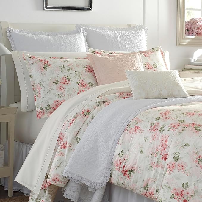 Laura Ashley - Queen Comforter Set, Plush Velour Micromink Face Bedding with Soft Cotton Reverse, Medium Weight for Year Round Use, 3 Piece Bed Set with Matching Pillowcases (Wisteria Pink)