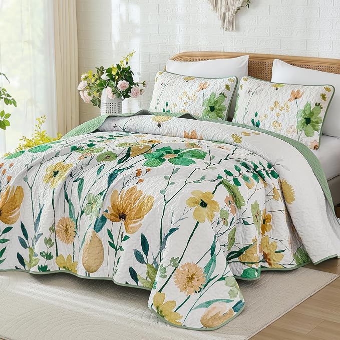 Anibedding Green Quilt Set Queen Size, Floral Bedspread with 2 Pillowcases, Soft Microfiber Lightweight Coverlet Bedding Set for All Season(96"x90")