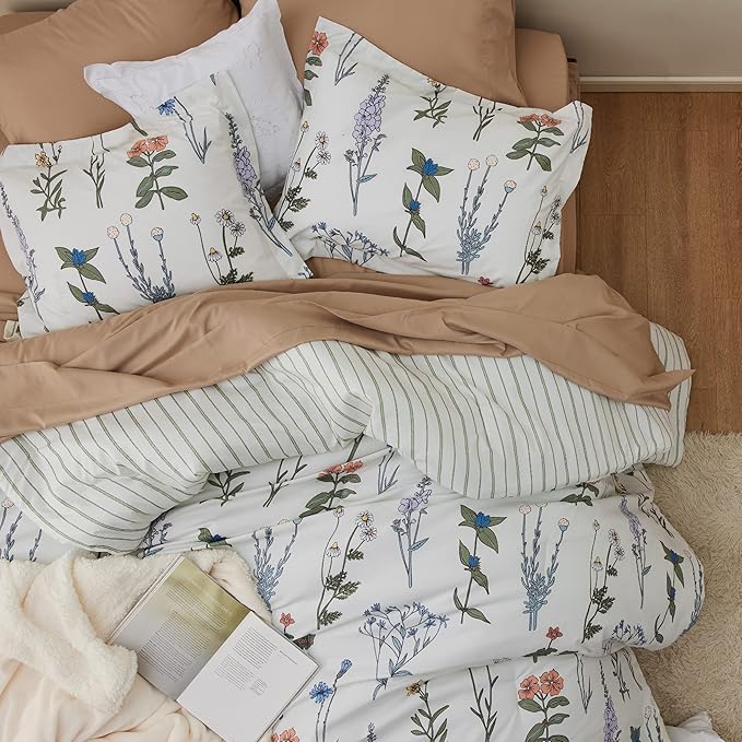 Bedsure Comforter Set King Size - Cute Floral Bedding Comforter Set, 3 Pieces, 1 Soft Reversible Coconut White Botanical Flowers Comforter and Pillow Shams