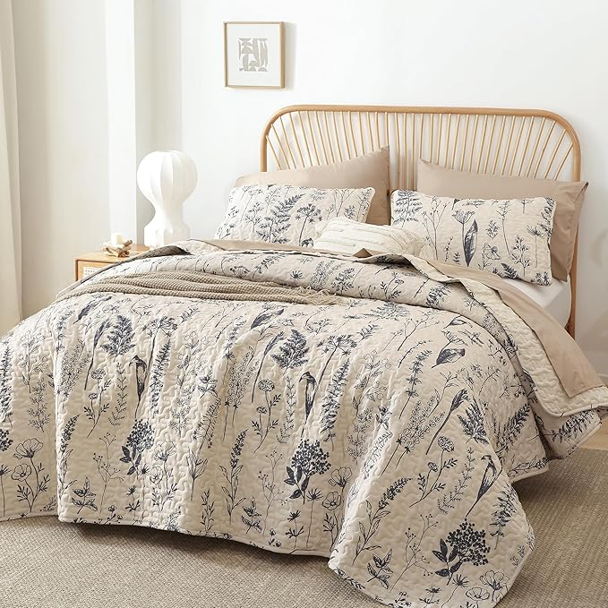 JANZAA Quilts Queen Size Beige Quilt Botanical with Floral Pattern Microfiber Bedspreads Queen Size 3 Pieces Lightweight Comforter Reversible Bedding Set, 1 Quilt 90x90 inches, 2 Pillowcases