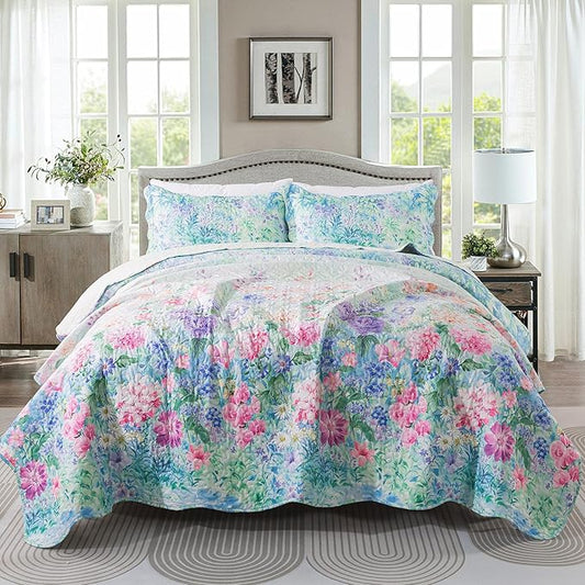 HoneiLife Quilt Set - King Size Floral Quilts, 3-Piece Microfiber Coverlets, Lightweight All Season Bedding Set - Dream Garden, Purple