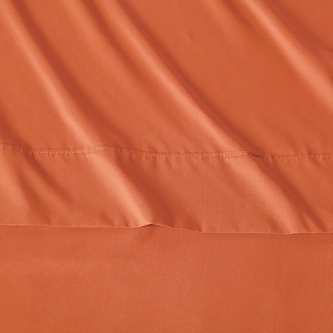 Amazon Basics Lightweight Microfiber 3-Piece Bed Sheet Set, Brick, Solid, Twin XL