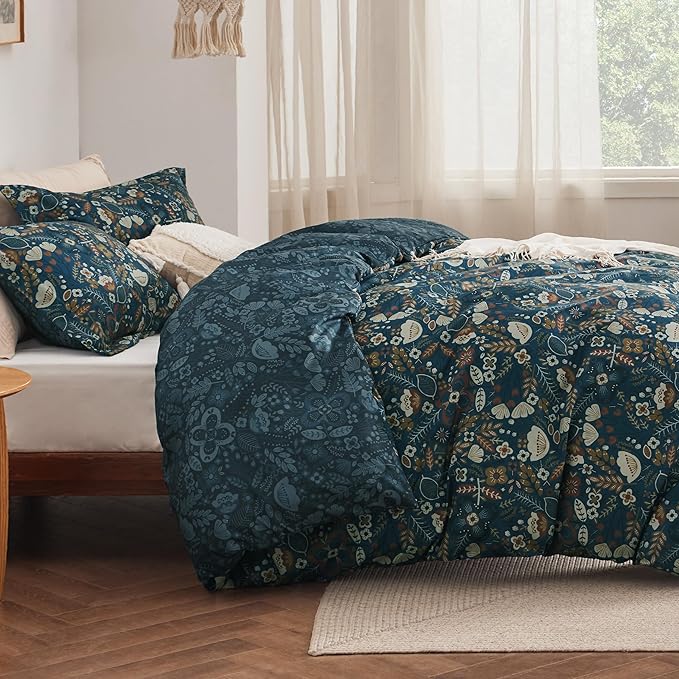 Bedsure Duvet Cover King Size - Reversible Floral Duvet Cover Set with Zipper Closure, 3 Pieces Navy Blue Bedding Set with 8 Corner Ties and 2 Pillow Shams 20"x36"