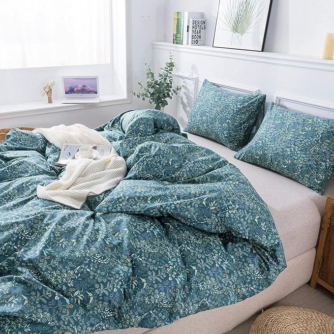 Blue Floral Comforter King Size Comforter Set Fluffy Soft Floral Bedding Comforter for Girls Women Vintage Blue Flower Comforter Set Boho Cottagecore Comforter with 2 Pillowcases for All Season