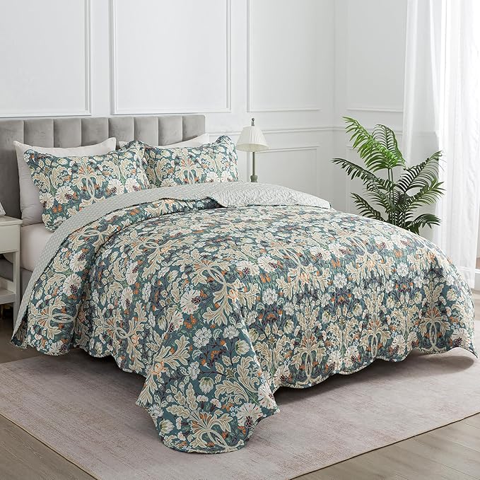 HoneiLife Queen Quilt Bedding Set - Microfiber Quilt Sets for Queen Bed, 3-Piece Lightweight Bedspreads,Reversible Coverlets Rustic Bed Cover, Floral Bedding Set All Season Quilts-Grayish Green