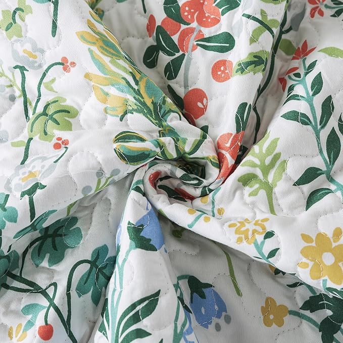 HoneiLife Bedspread Set - California King Quilt, 3-Piece Microfiber Bedspread Set, Green & White Floral Pattern, Extra Large 120x120 Bedding for All Seasons