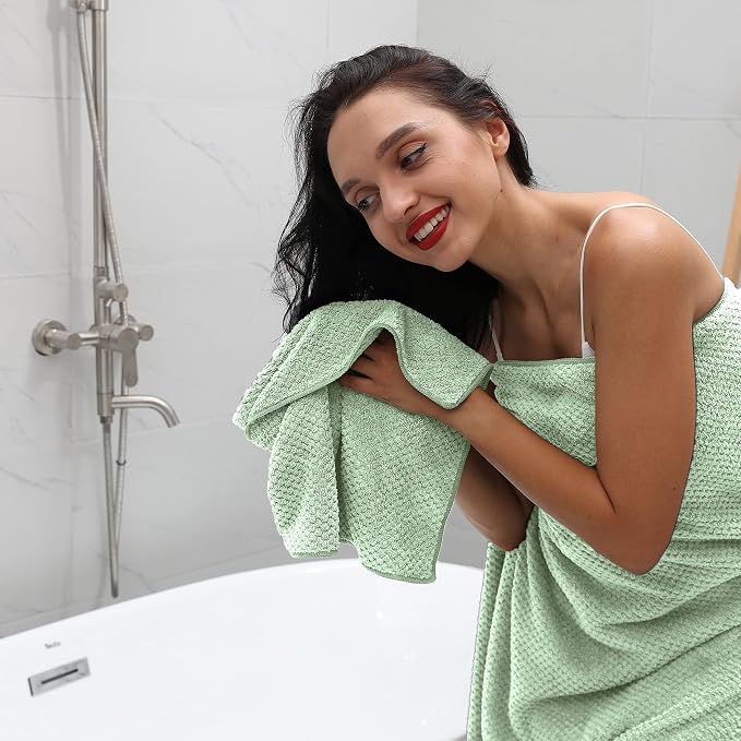 Smuge 2 Piece Hand Towels Set,100% Microfiber - Quick Dry, Thick, Soft, Plush and Highly Absorbent Luxury Hotel & Spa Bath Towel for Bathroom, Pack of 2 (Green)