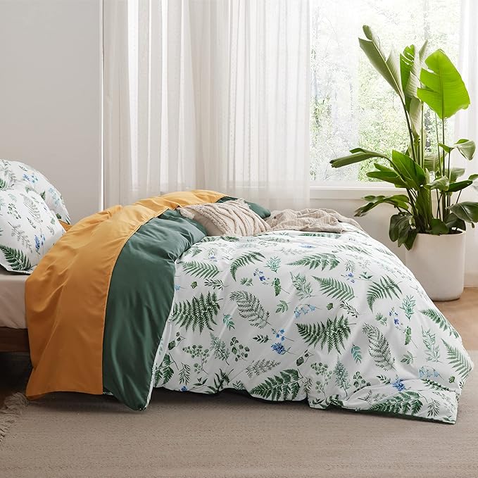 Bedsure Duvet Cover Queen Size - Reversible Plants Duvet Cover Set with Zipper Closure, 3 Pieces Green Bedding Set with 8 Corner Ties and 2 Pillow Shams 20"x26"