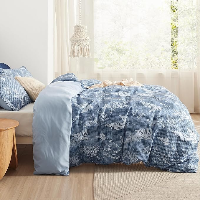 Bedsure Duvet Cover Queen Size - Reversible Waffle Floral Duvet Cover Set with Zipper Closure, 3 Pieces Blue Bedding Set with 8 Corner Ties and 2 Pillow Shams 20"x26"