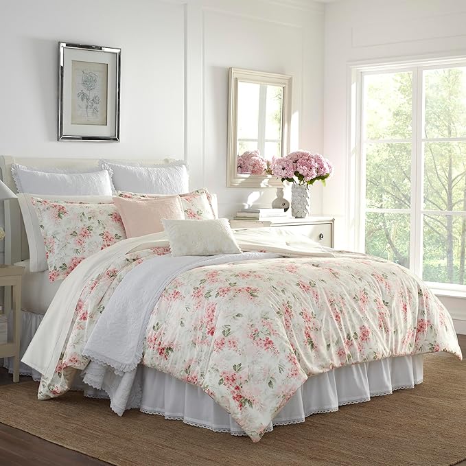 Laura Ashley - Queen Comforter Set, Plush Velour Micromink Face Bedding with Soft Cotton Reverse, Medium Weight for Year Round Use, 3 Piece Bed Set with Matching Pillowcases (Wisteria Pink)