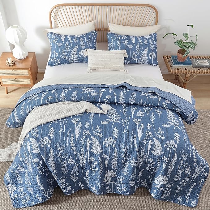 JANZAA Quilts Queen Size Infinity Blue Floral Queen Quilt Bedding Set Microfiber Boho Bedspread Lightweight Reversible Coverlet with 2 Pillowcases