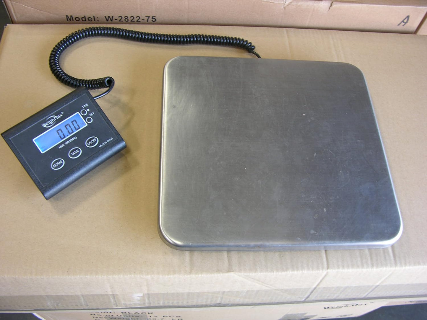 WeighMax W-4830 Industrial Postal Scale - 330lb Capacity for Accurate Weighing