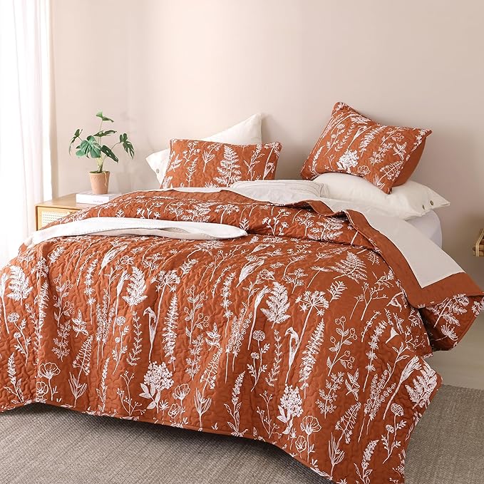 JANZAA Terracotta Bed Spread Boho Quilt with Floral Pattern Microfiber Quilts Set - 3 Pieces Lightweight Comforter Reversible Bedding - 1 Quilt 104x90 inches, 2 Pillowcases