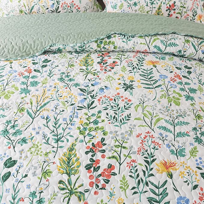 HoneiLife Bedspread Set - California King Quilt, 3-Piece Microfiber Bedspread Set, Green & White Floral Pattern, Extra Large 120x120 Bedding for All Seasons
