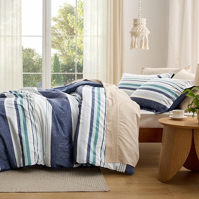 Bedsure Twin/Twin XL Comforter Set - Twin Extra Long Comforter Set for Boys, Striped Dorm Bedding, 2 Pieces, 1 Soft Reversible Blue Comforter and 1 Pillow Sham
