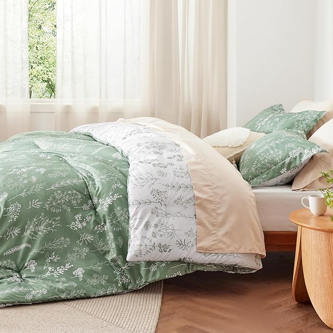 Bedsure King Comforter Set - Green Bed Set, 3 Pieces Cute Floral Bedding, 1 Soft Reversible Botanical Flowers Comforter and 2 Pillow Shams