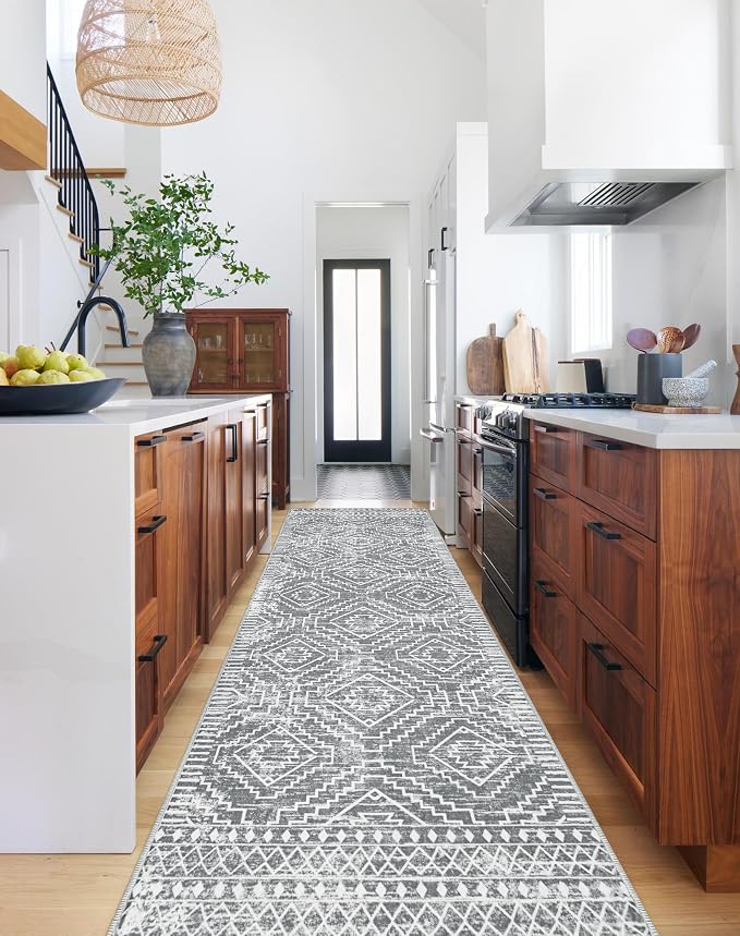 Wonnitar Washable Rug Runner for Kitchen, 2'6"x10' Moroccan Extra Long Runner Rugs for Hallways, Boho Non-Shedding Low Pile Floor Carpet Runner for Entryway Living Room (Silver Grey,2'6"x10')