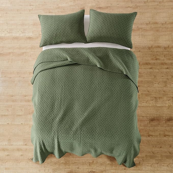 Levtex Home Cross Stitch Reversible King/Cal King Quilt Set (106x92in) and 2 Pillow Shams (36x20in) - Stitch Texture - Forest Green - Cotton King Size Quilt Bedding Set - Lightweight Soft Pre-Washed