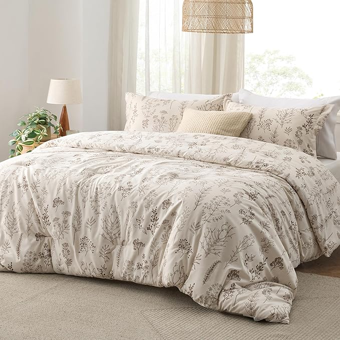 Bedsure King Comforter Set - Beige Bed Set, 3 Pieces Cute Floral Bedding, 1 Soft Botanical Flowers Comforter and 2 Pillow Shams