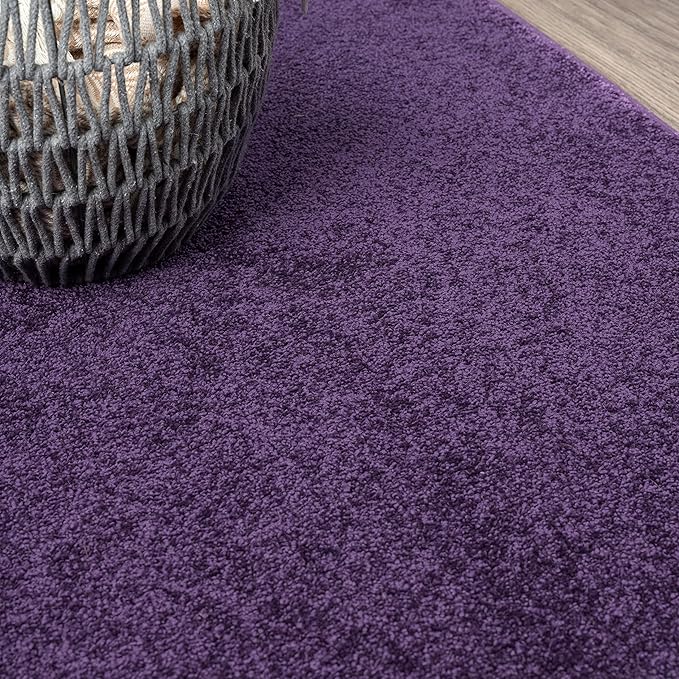 JONATHAN Y Haze Solid Low-Pile Purple 6' Round Indoor Area Rug, Coastal,Bohemian,Minimalist,Classic, Easy-Cleaning for Living Room,Bedroom,Kitchen,Pet Friendly,Non-Shedding (SEU100N-6R)