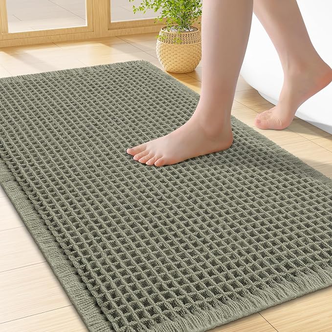 Smiry Waffle Bath Mat 24x16, Extra Soft Absorbent Bathroom Rugs, Non Slip Machine Washable Quick Dry Bath Rugs for Bathroom Floor, Tub, Shower, Home Decor Accessories, Green