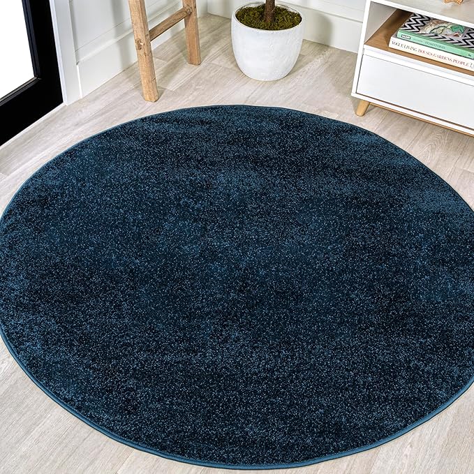 JONATHAN Y Haze Solid Low-Pile Navy 5' Round Indoor Area Rug, Coastal,Bohemian,Minimalist,Classic, Easy-Cleaning for Living Room,Bedroom,Kitchen,Pet Friendly,Non-Shedding (SEU100C-5R)