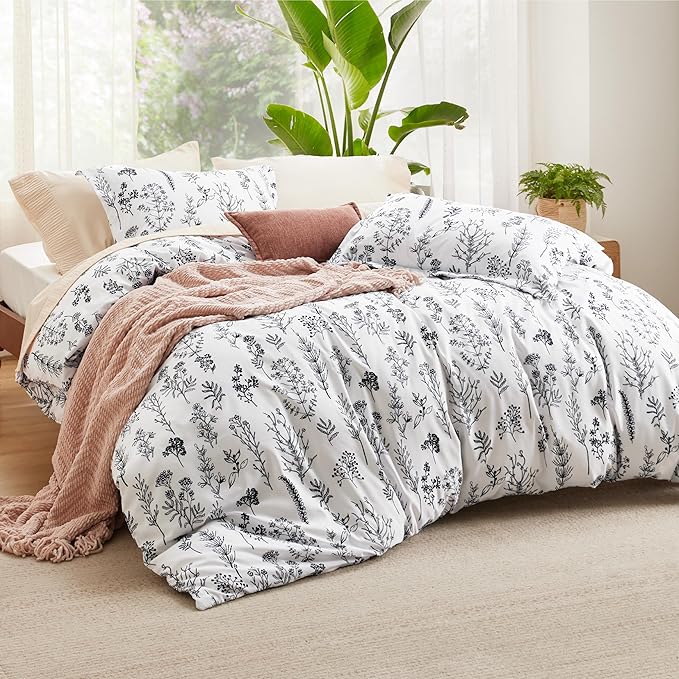 Bedsure Twin/Twin XL Duvet Cover - Reversible White Duvet Cover Set with Zipper Closure, 2 Pieces Cute Floral Patterned Bedding Set with 8 Corner Ties and 1 Pillow Sham
