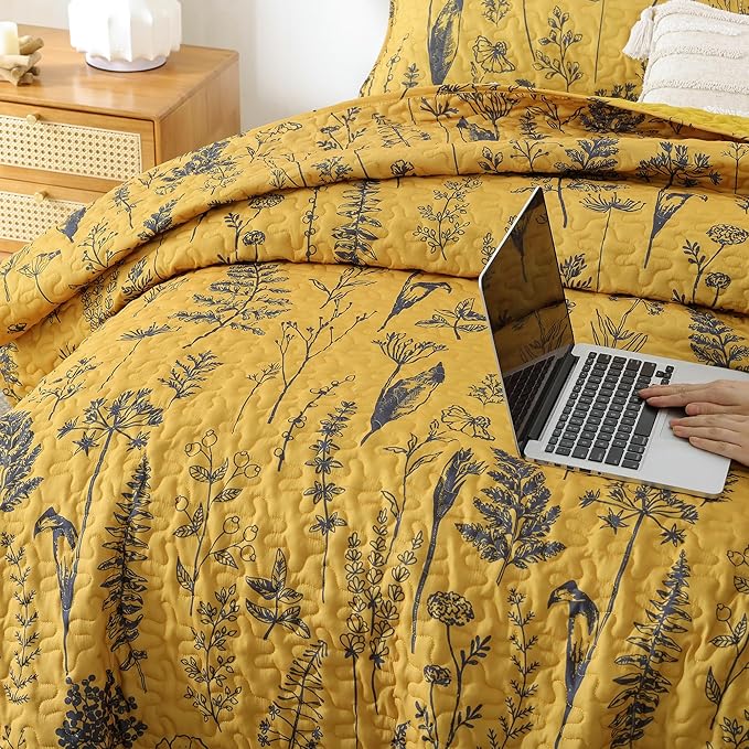 JANZAA King Size Ginger Quilt Bed Spread Boho Quilt Set 3 Pieces Lightweight Comforter Reversible Bedding Set, 1 Quilt 104x90 inches, 2 Pillowcases