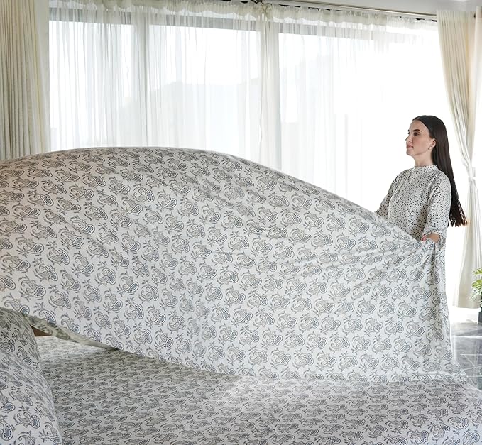 RUVANTI Flannel Sheets Full Size - 100% Cotton Double Brushed Bed Sheets Set, Deep Pockets 16 Inches, All Seasons Breathable & Extra Soft Full Sheets, Warm & Cozy, 4 Piece, Old School Paisley