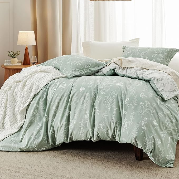 Bedsure Oversized Queen Comforter Set - Sage Green Bed Set, 3 Pieces Cute Floral Bedding, 1 Soft Reversible Botanical Flowers Comforter and 2 Pillow Shams