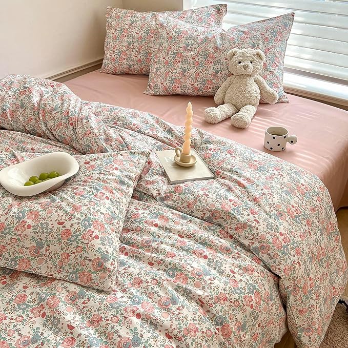 LifeTB Queen Size Comforter Set Boho Pink Floral Bedding Comforter with 2 Pillowcases Vintage Garden Style Boho Comforter for Queen Bed Cute Flower Bedding Fluffy Cottagecore Botanical Comforter Set
