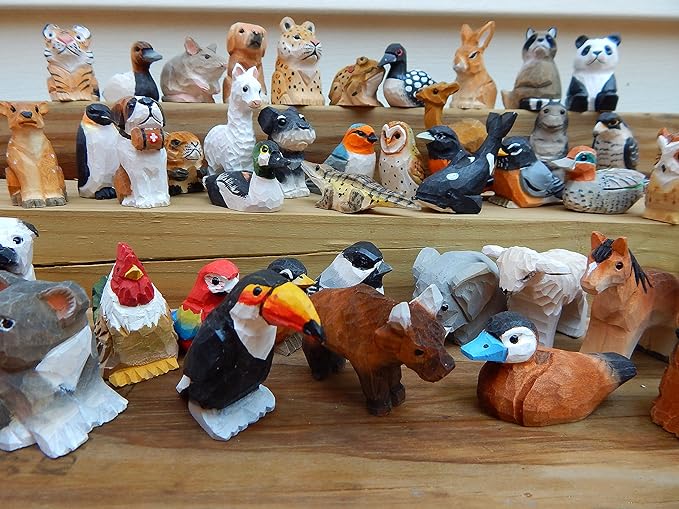 Selsela Hand-Carved Lovebird Wood Figurine Parrot Statue- Sculpture Ornament Decor Miniature Art Carved Small Animal,Rustic Wildlife Decor. Nature-Inspired Gifts & Collectibles