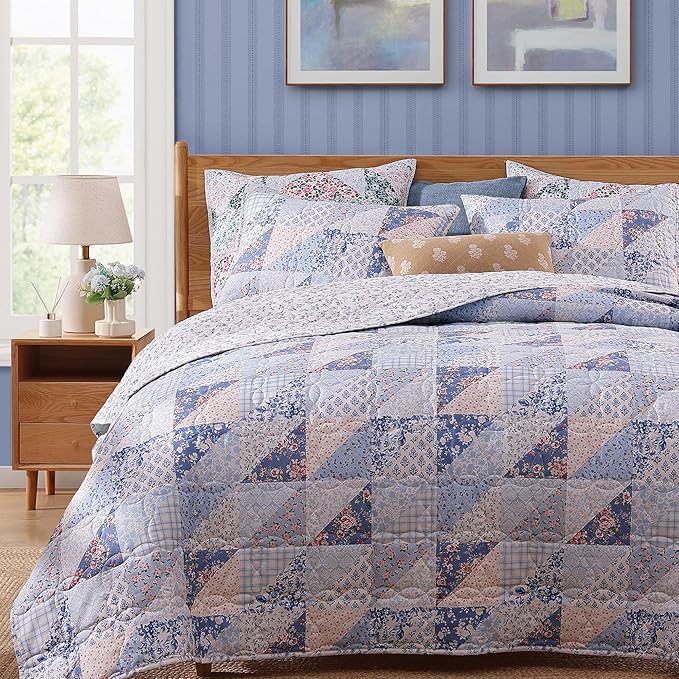 Quilt Set Queen Size, Patchwork Blue Pink Marigold Floral Quilt Sets, Reversible Bedspread Lightweight and Breathable for All Seasons, Soft Quilted Bedspread with 2 Pillow Shams